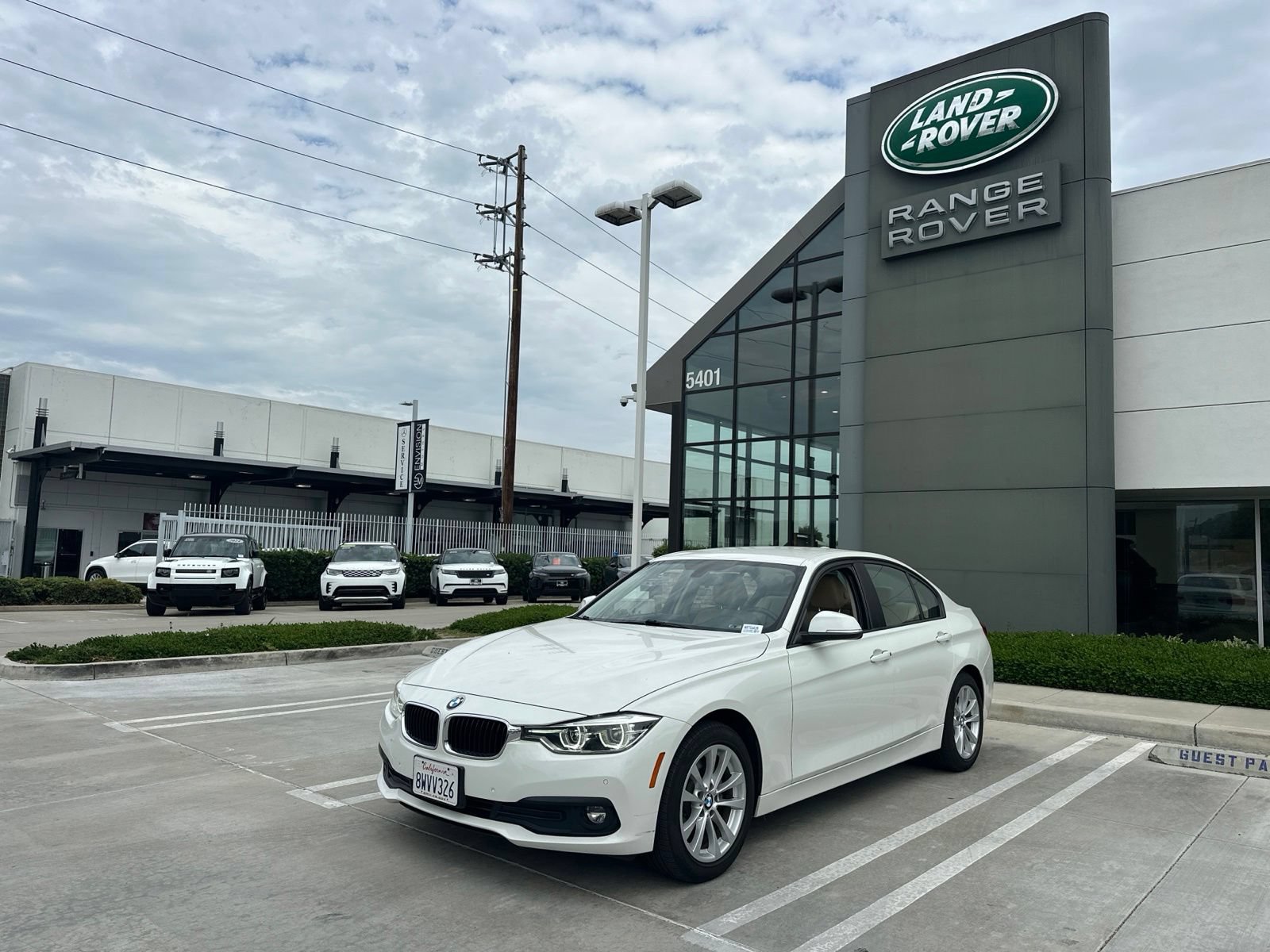 Used 2018 BMW 320i Sedan