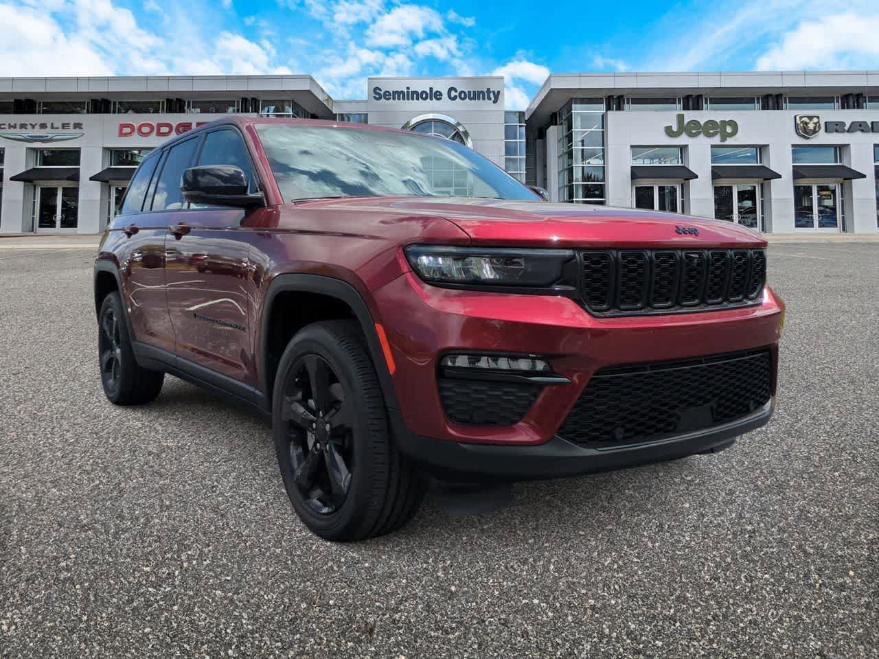 Certified 2023 Jeep Grand Cherokee Limited w/ Luxury Tech Group II image 2