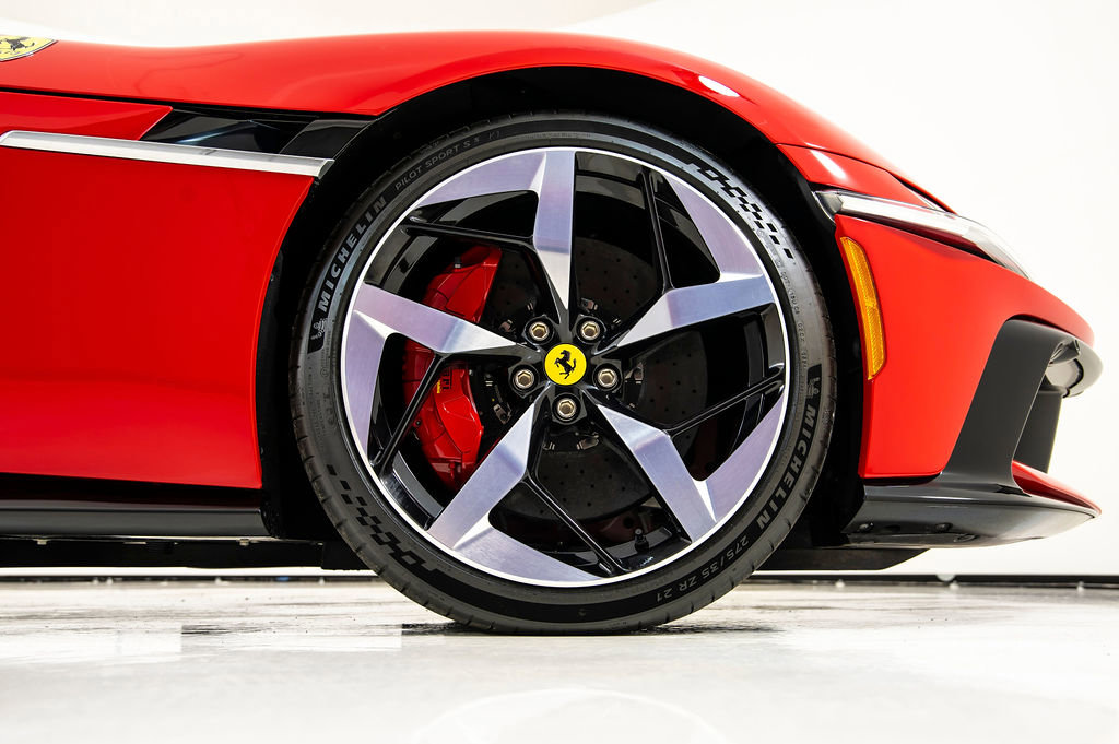 Certified 2025 Ferrari 12Cilindri image 25