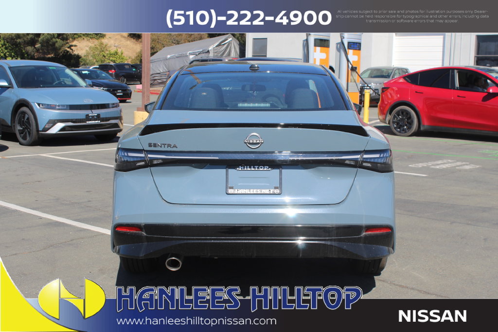 New 2027 Nissan Sentra SR w/ Floor Mat Package FWD image 8
