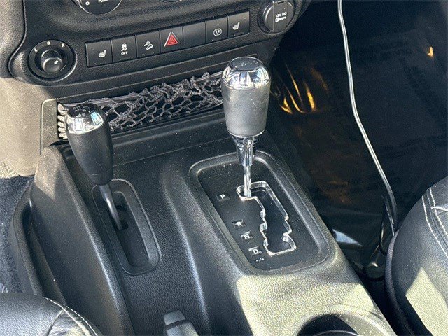 Used 2013 Jeep Wrangler Unlimited Rubicon w/ Dual Top Group image 22