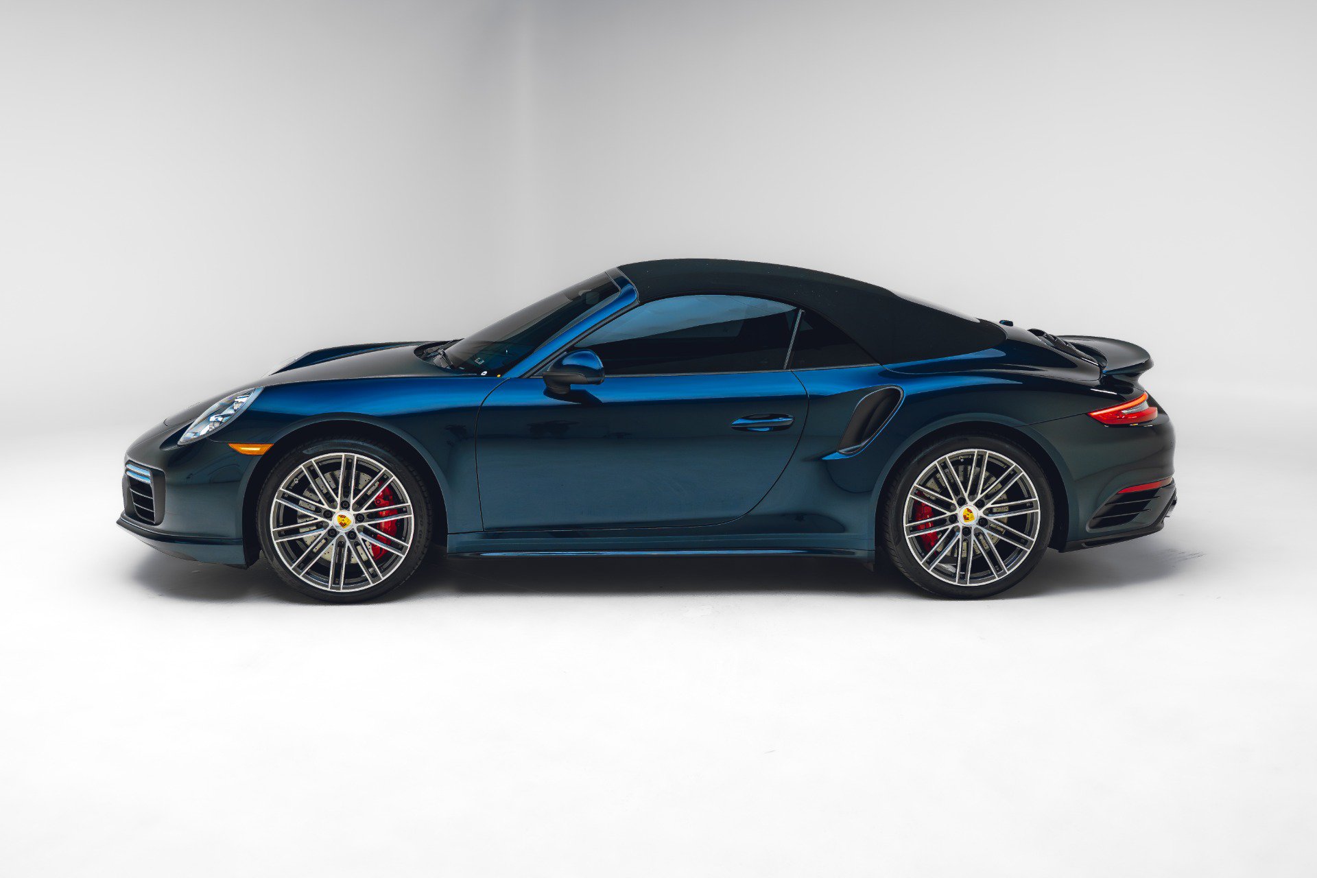 Used 2019 Porsche 911 Turbo AWD/4WD image 6