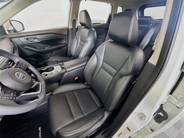 Used 2021 Nissan Rogue SL w/ Premium Package image 5
