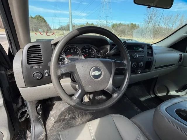 Used 2009 Chevrolet Silverado 2500 W/T image 16