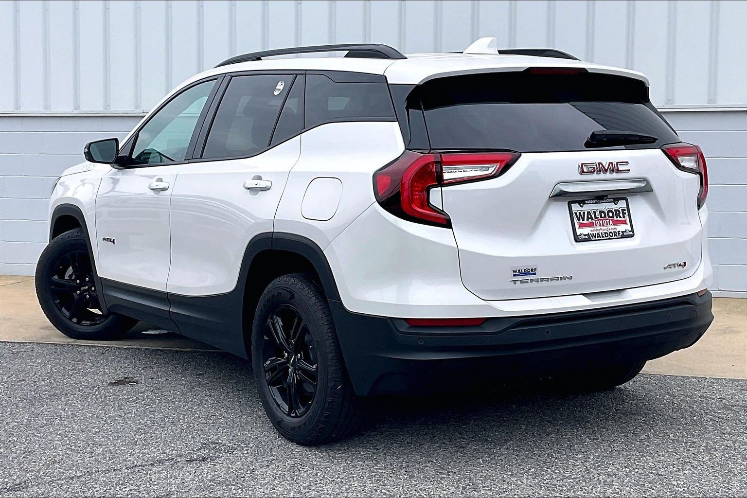 Used 2022 GMC Terrain AT4 w/ Infotainment Package II AWD/4WD image 15