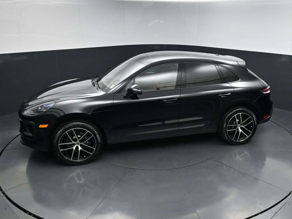 New 2026 Porsche Macan AWD/4WD image 19