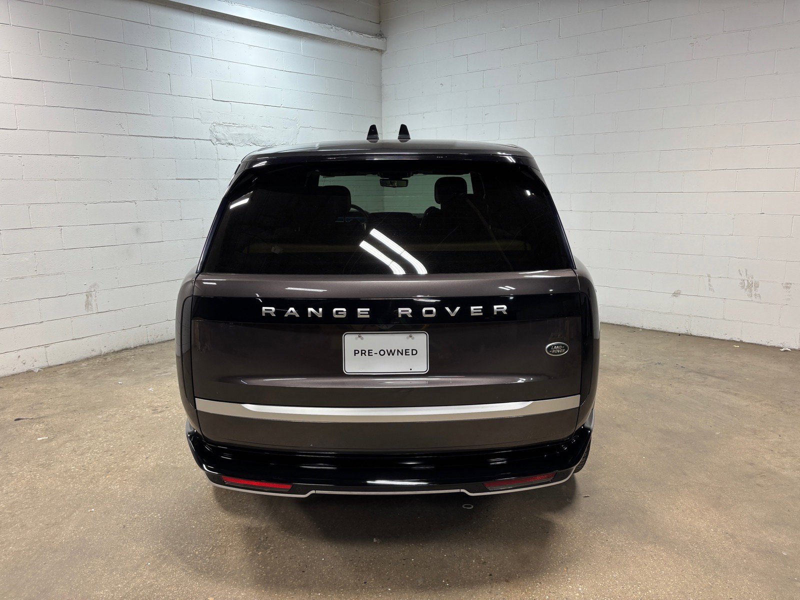 Used 2023 Land Rover Range Rover Long Wheelbase Autobiography AWD/4WD image 8