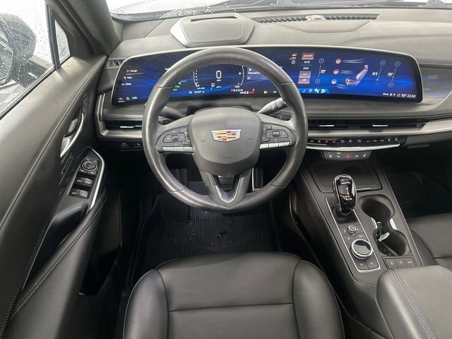 Used 2024 Cadillac XT4 Sport w/ Technology Package AWD/4WD image 11
