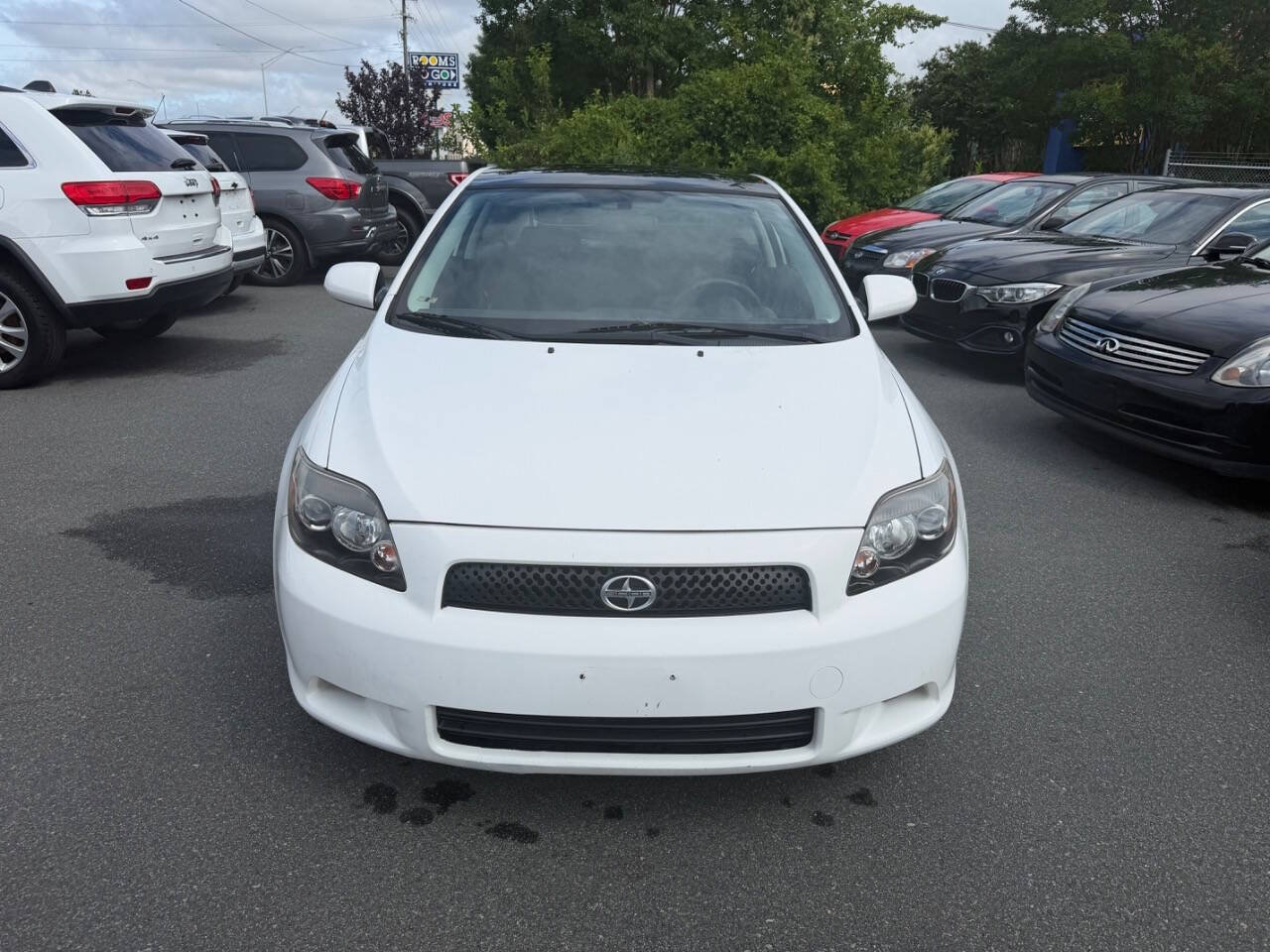 Used 2009 Scion tC FWD image 2