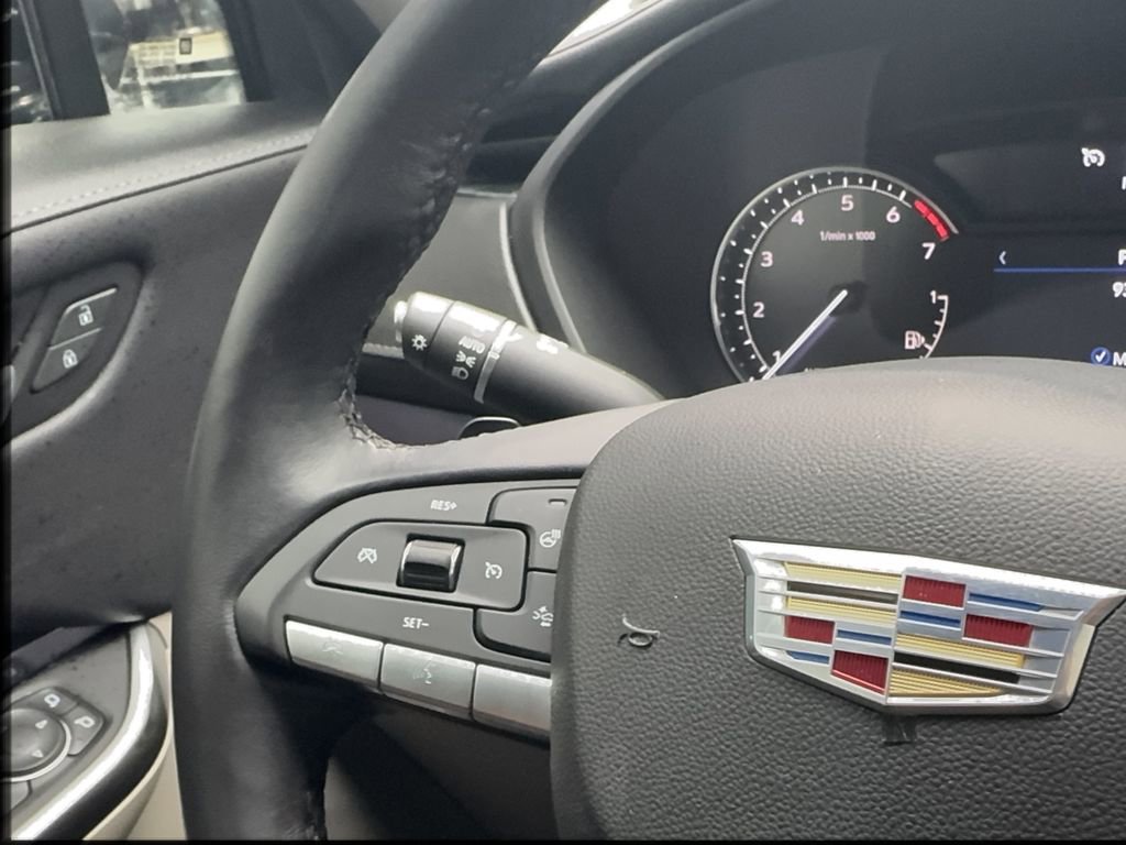 Used 2022 Cadillac XT4 Luxury w/ Cold Weather Package image 46