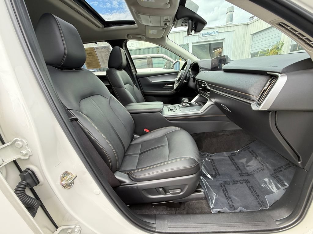 Used 2024 MAZDA CX-90 3.3 Turbo w/ Preferred Plus AWD/4WD image 28