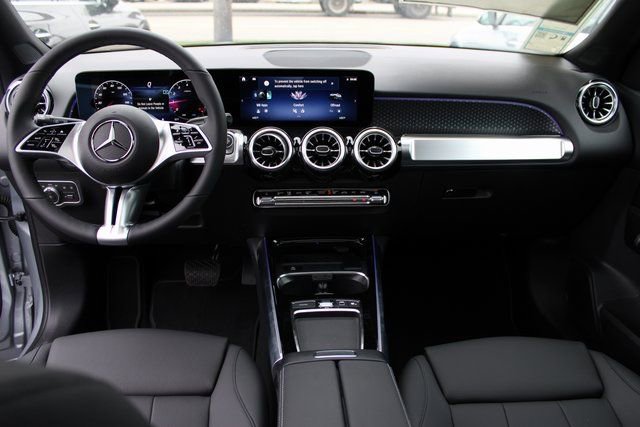 New 2026 Mercedes-Benz GLB 250 4MATIC image 35