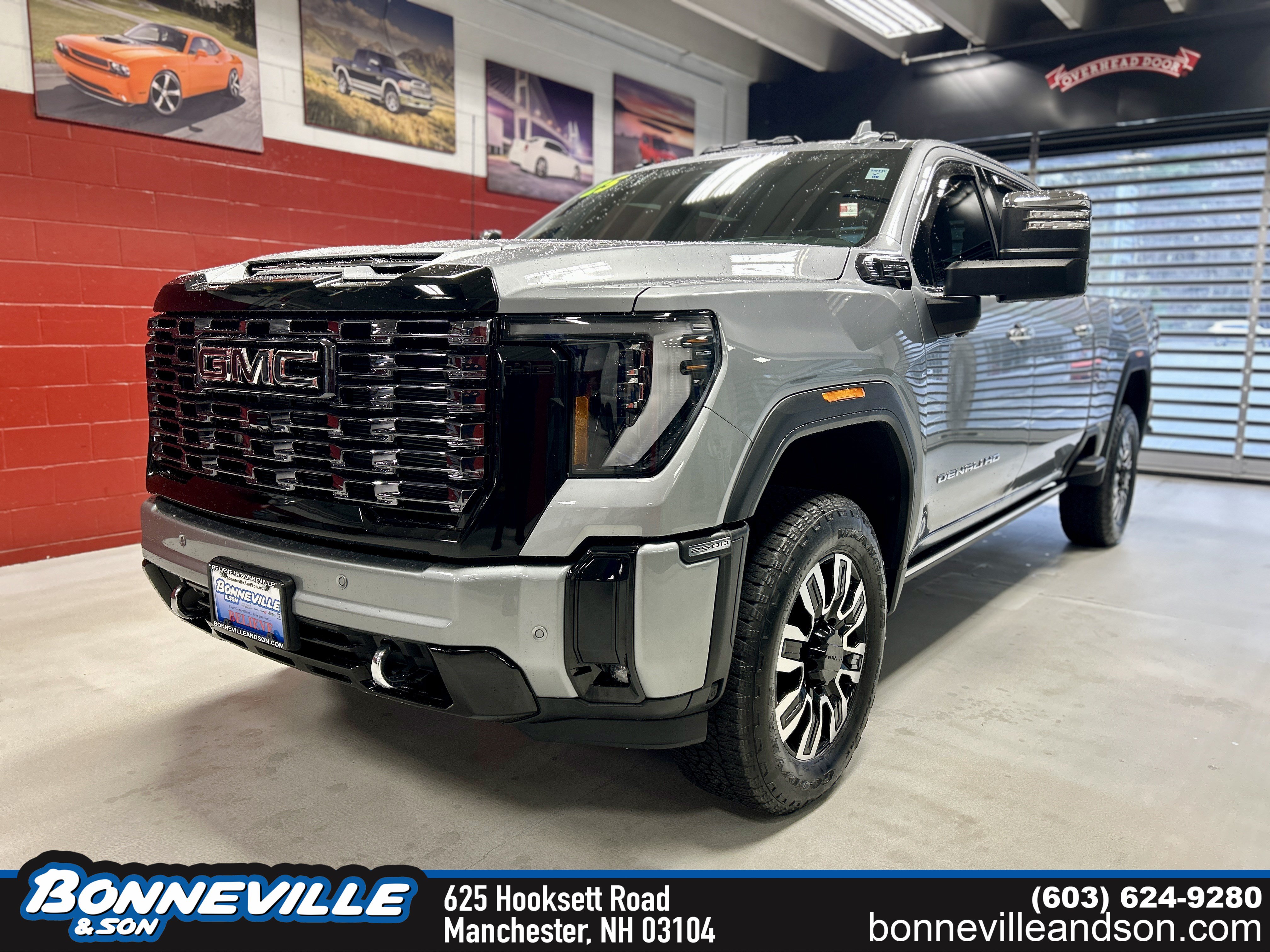Used 2025 GMC Sierra 2500 Denali Ultimate AWD/4WD image 1