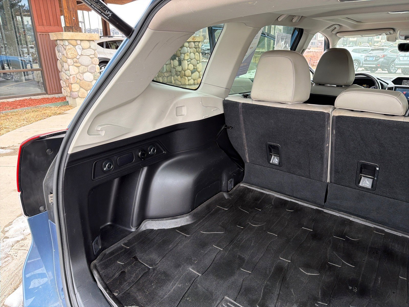 Used 2020 Subaru Forester Limited image 31