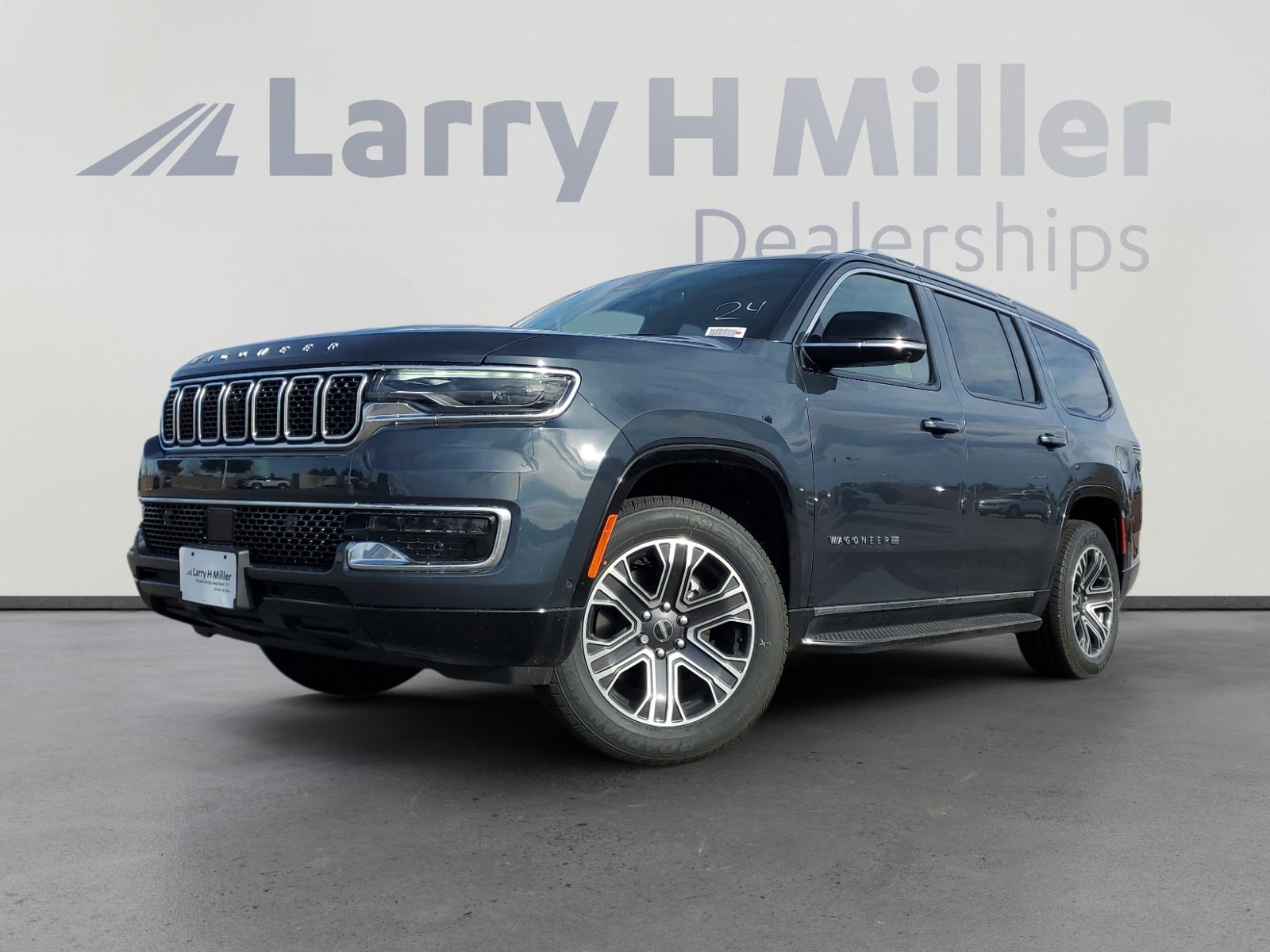 New 2025 Jeep Wagoneer 4WD w/ Convenience Group I