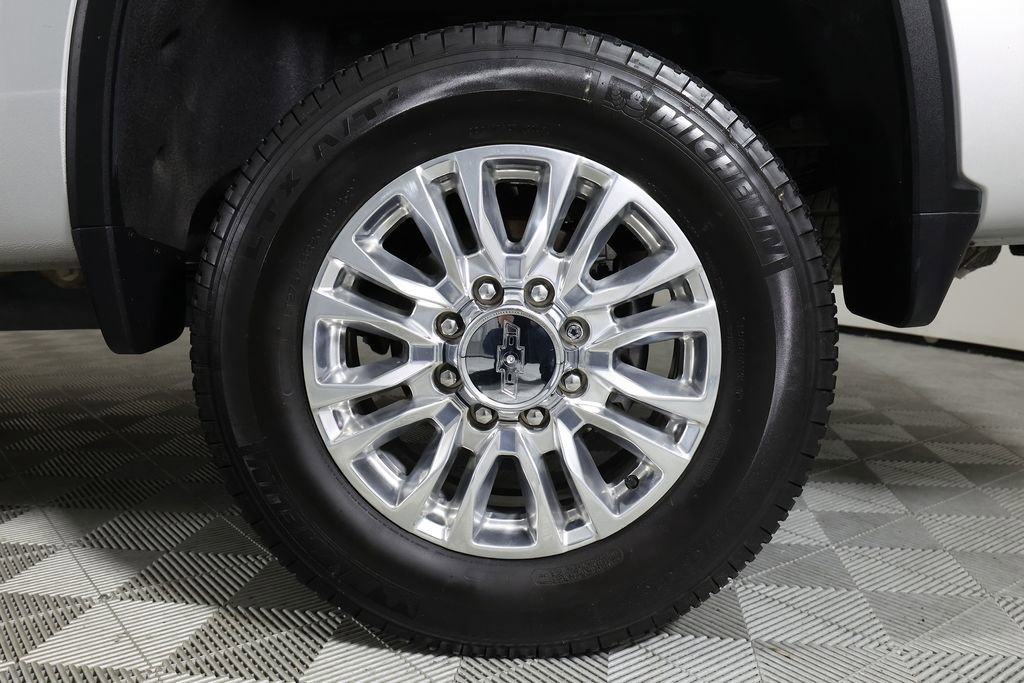Used 2022 Chevrolet Silverado 3500 High Country w/ Technology Package AWD/4WD image 52