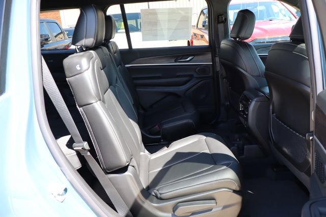 New 2026 Jeep Grand Cherokee L Limited AWD/4WD image 44