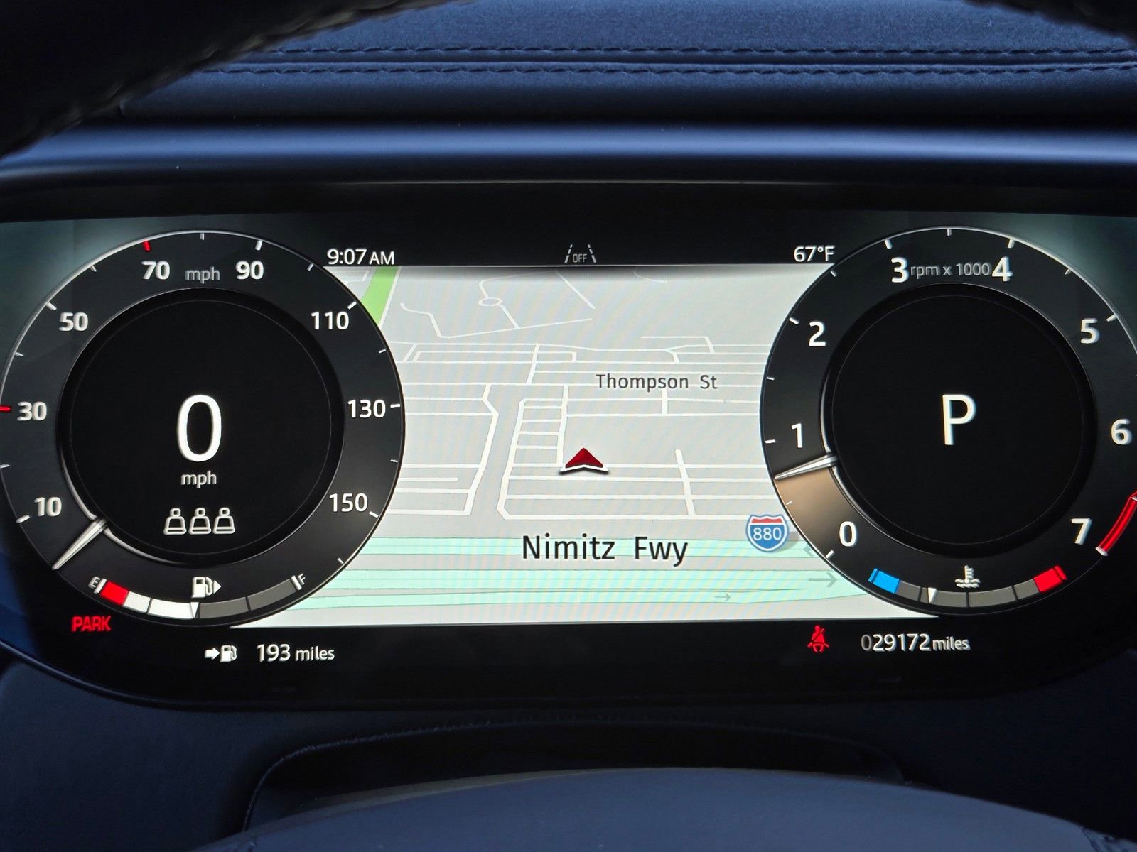 Used 2025 Land Rover Range Rover Sport SE image 25