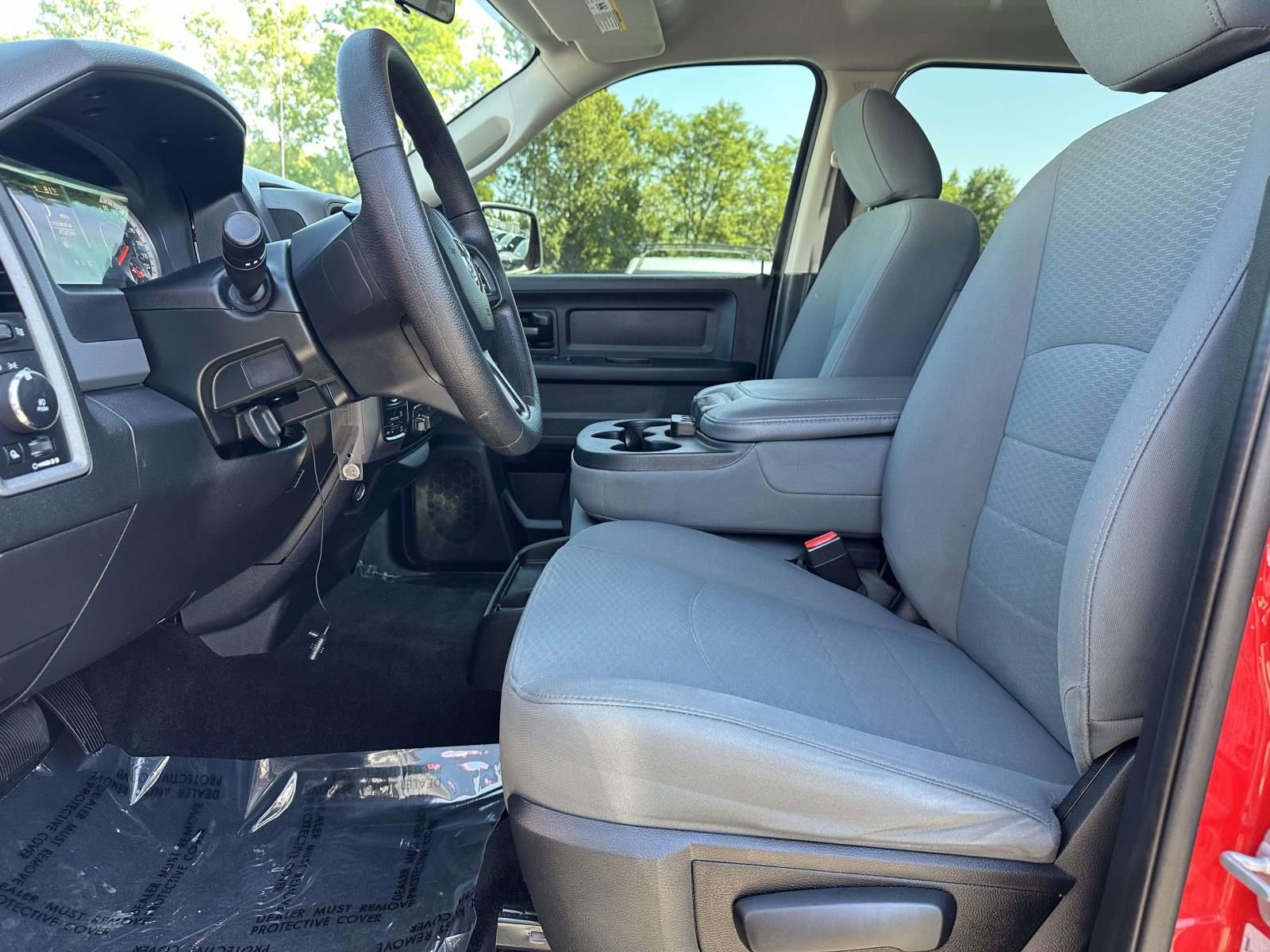 Used 2017 RAM 1500 Express w/ Express Value Package AWD/4WD image 22