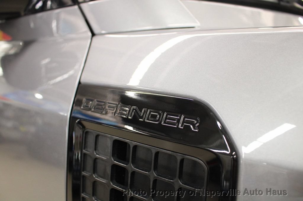 Used 2023 Land Rover Defender 130 SE AWD/4WD image 59
