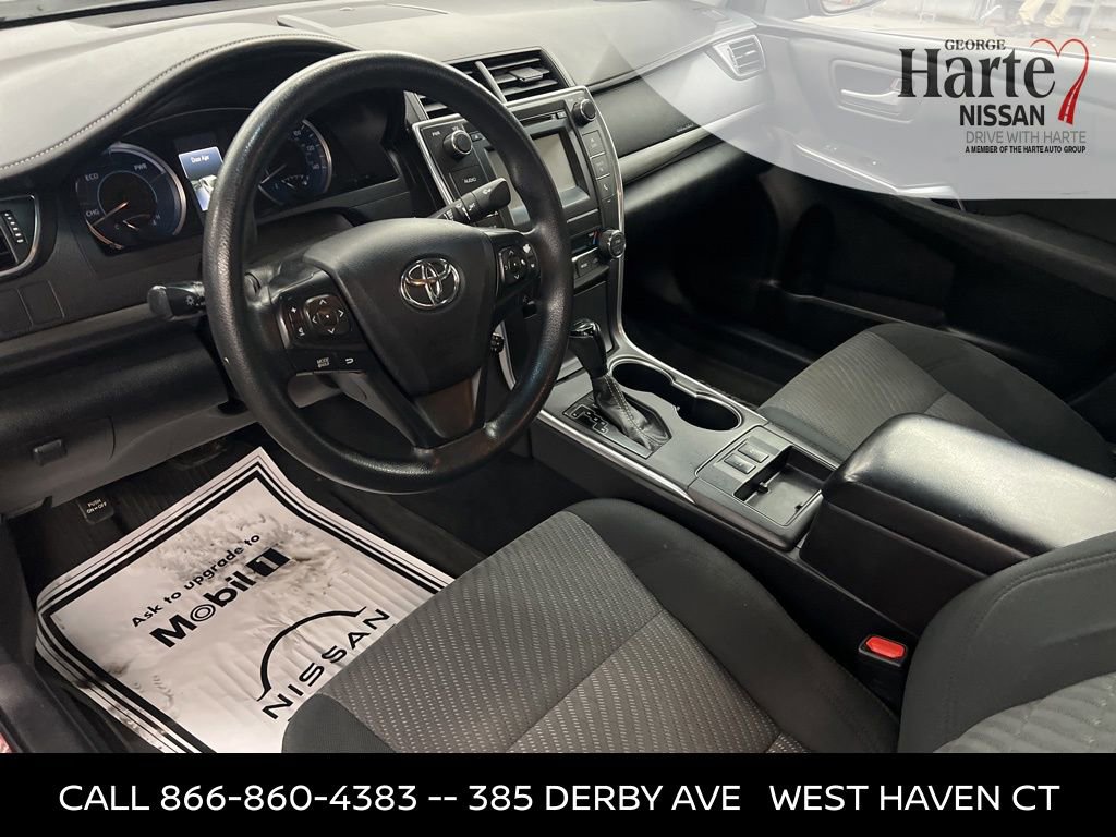 Used 2017 Toyota Camry LE image 27