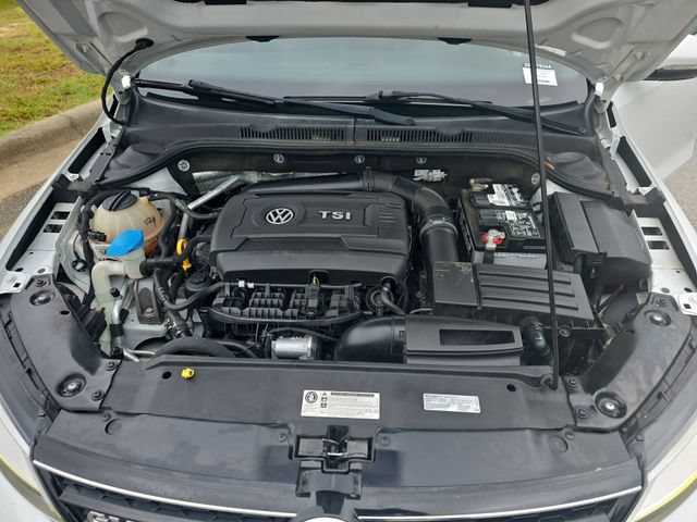 Used 2017 Volkswagen Jetta GLI FWD image 31