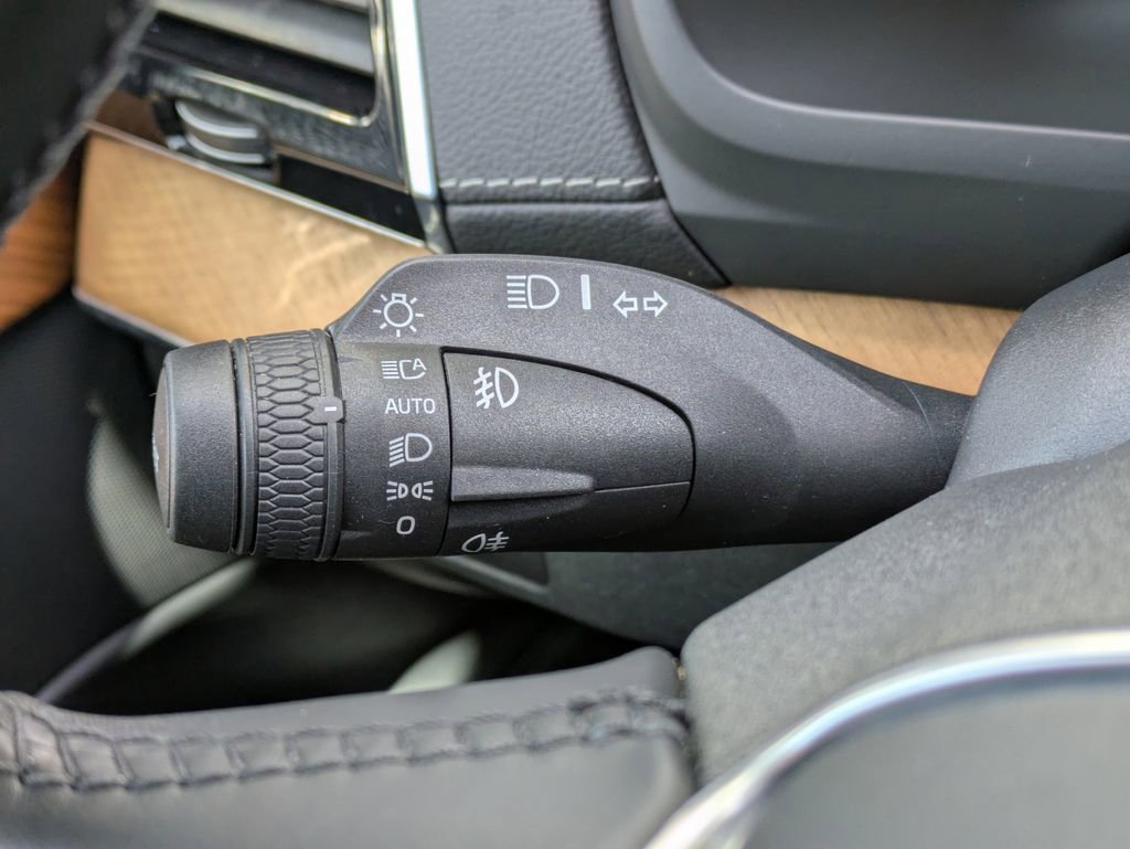 Used 2020 Volvo XC90 T6 Inscription w/ Protection Package Premier image 38