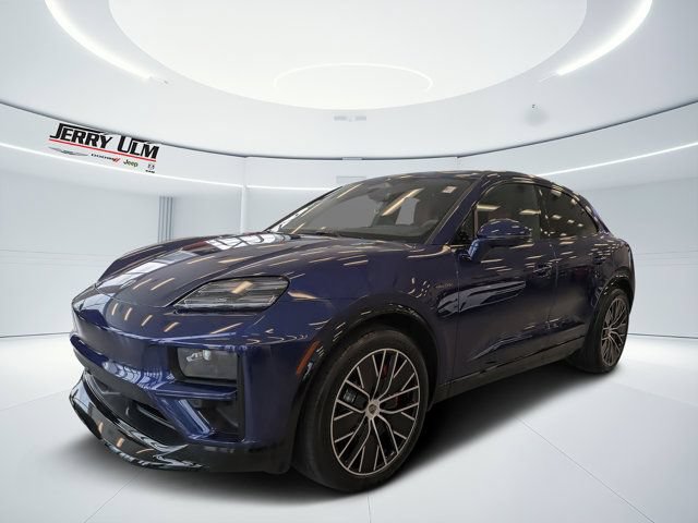 Used 2024 Porsche Macan Turbo Electric AWD/4WD image 7