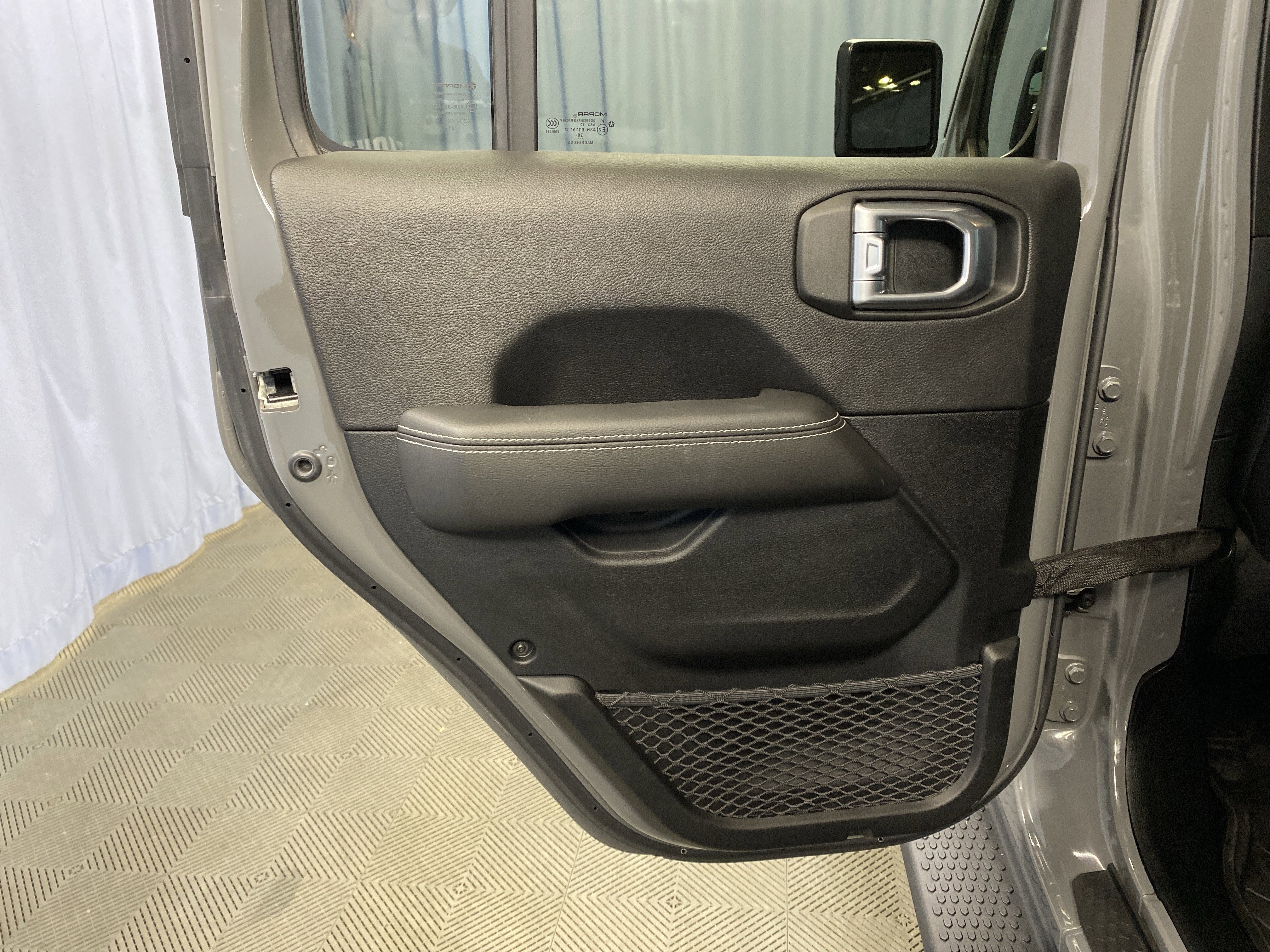 Used 2021 Jeep Wrangler Unlimited Sahara image 24