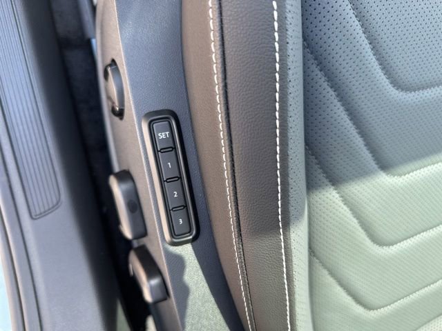 New 2025 Volkswagen Jetta SEL image 13