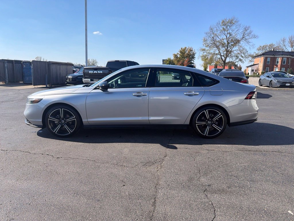 Certified 2026 Honda Accord SE image 4