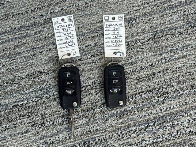 Used 2011 Volkswagen Jetta TDI FWD image 40