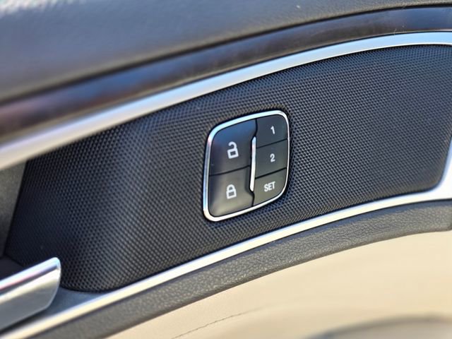 Used 2017 Lincoln MKZ Reserve image 18