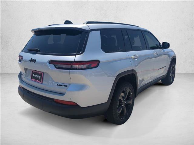 New 2025 Jeep Grand Cherokee L Limited w/ Black Appearance Package AWD/4WD image 2