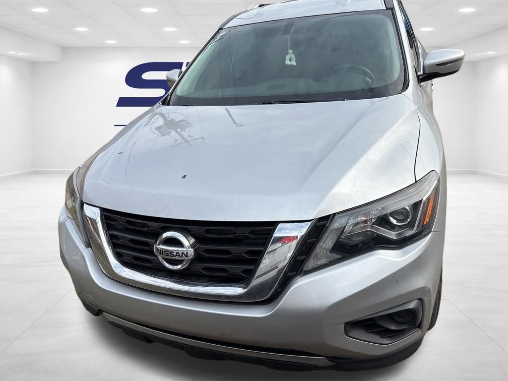 Used 2019 Nissan Pathfinder S video 2
