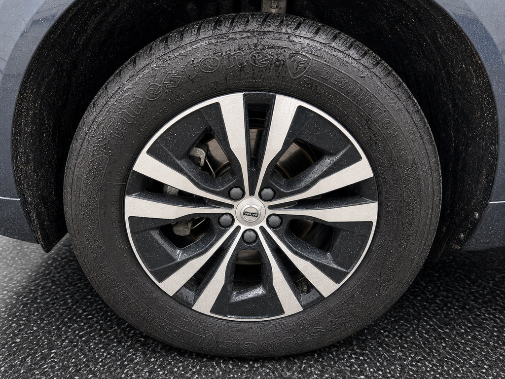 Used 2024 Volvo XC60 B5 Core AWD/4WD image 37
