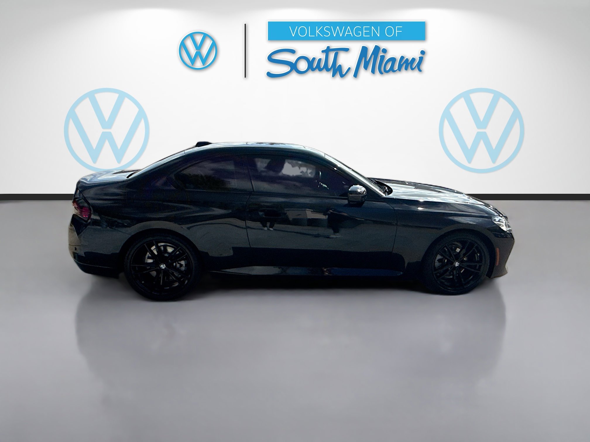 Used 2023 BMW 230i Coupe w/ M Sport Package RWD image 8