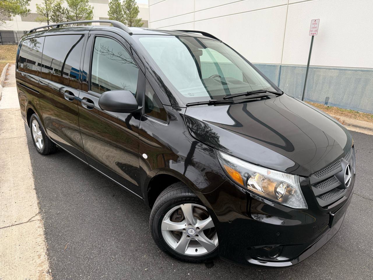 Used 2016 Mercedes-Benz Metris Passenger image 8