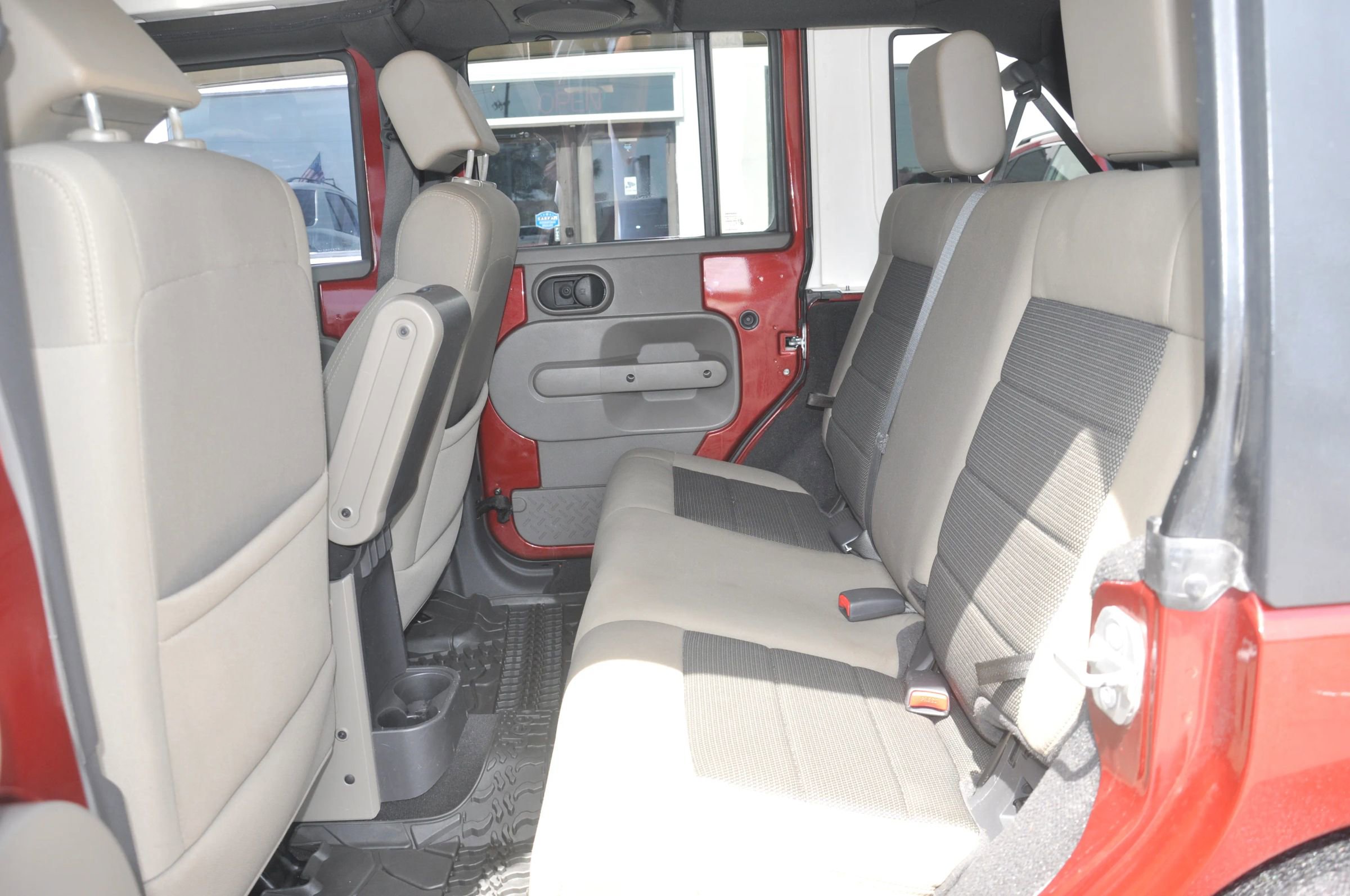 Used 2010 Jeep Wrangler Unlimited Sport AWD/4WD image 32