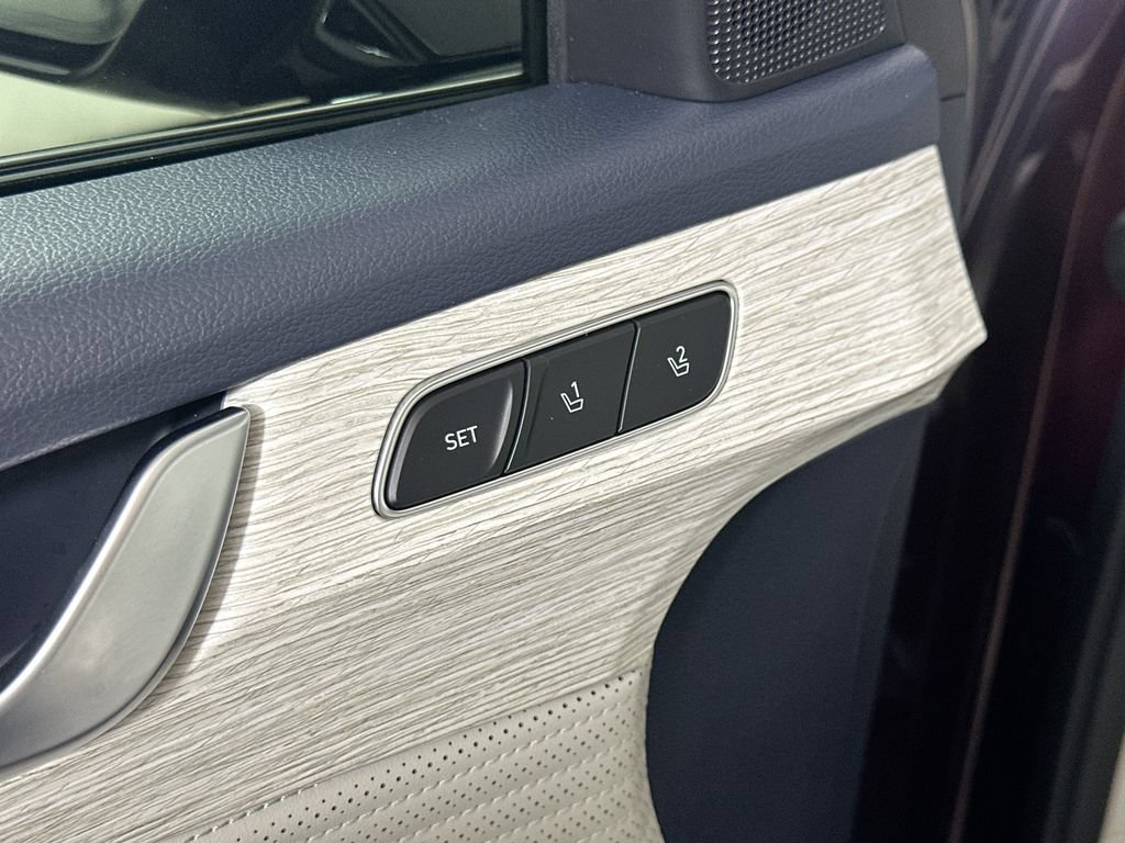 Used 2025 Hyundai Palisade Calligraphy FWD image 22