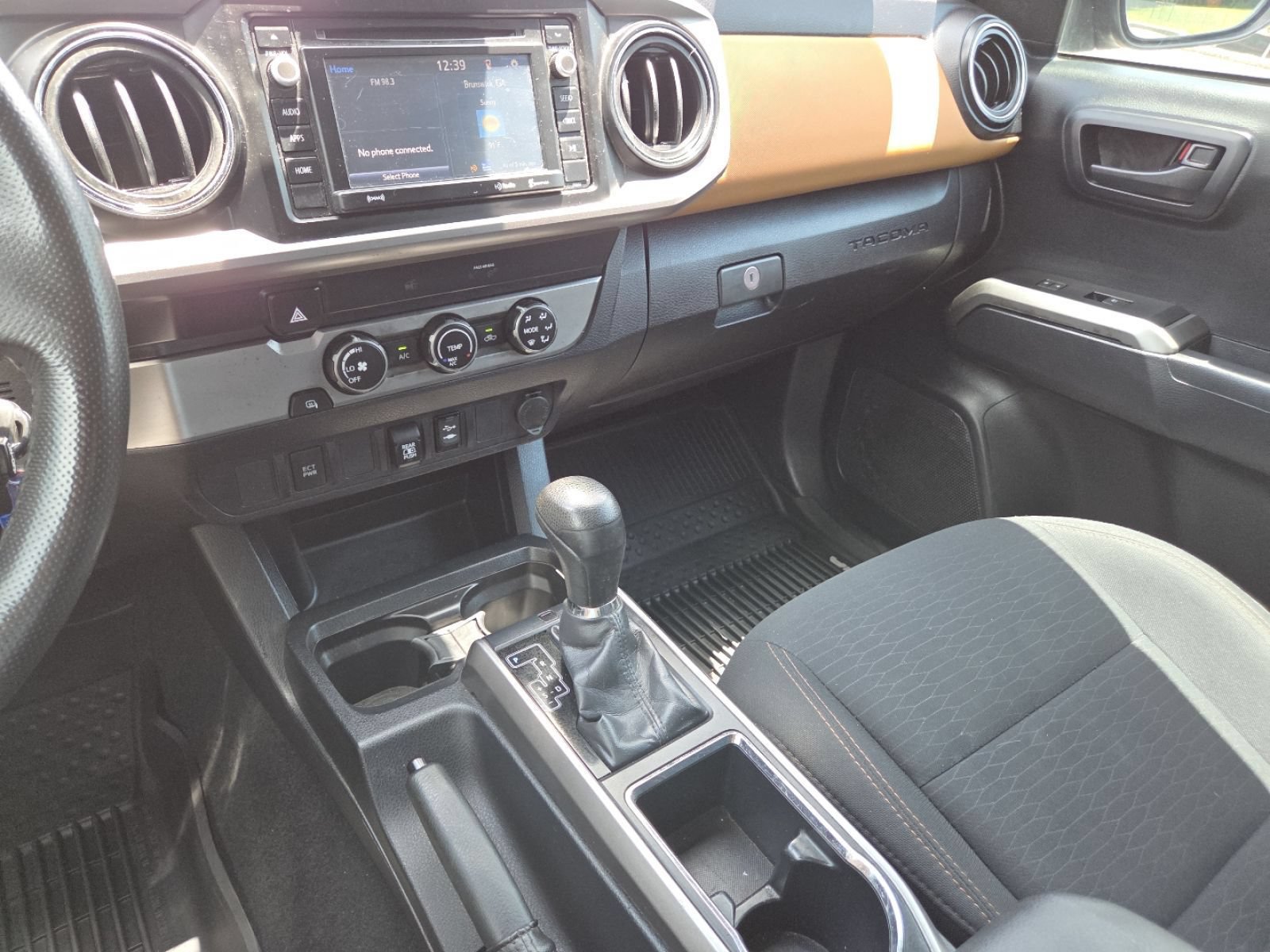 Used 2019 Toyota Tacoma SR5 RWD image 26