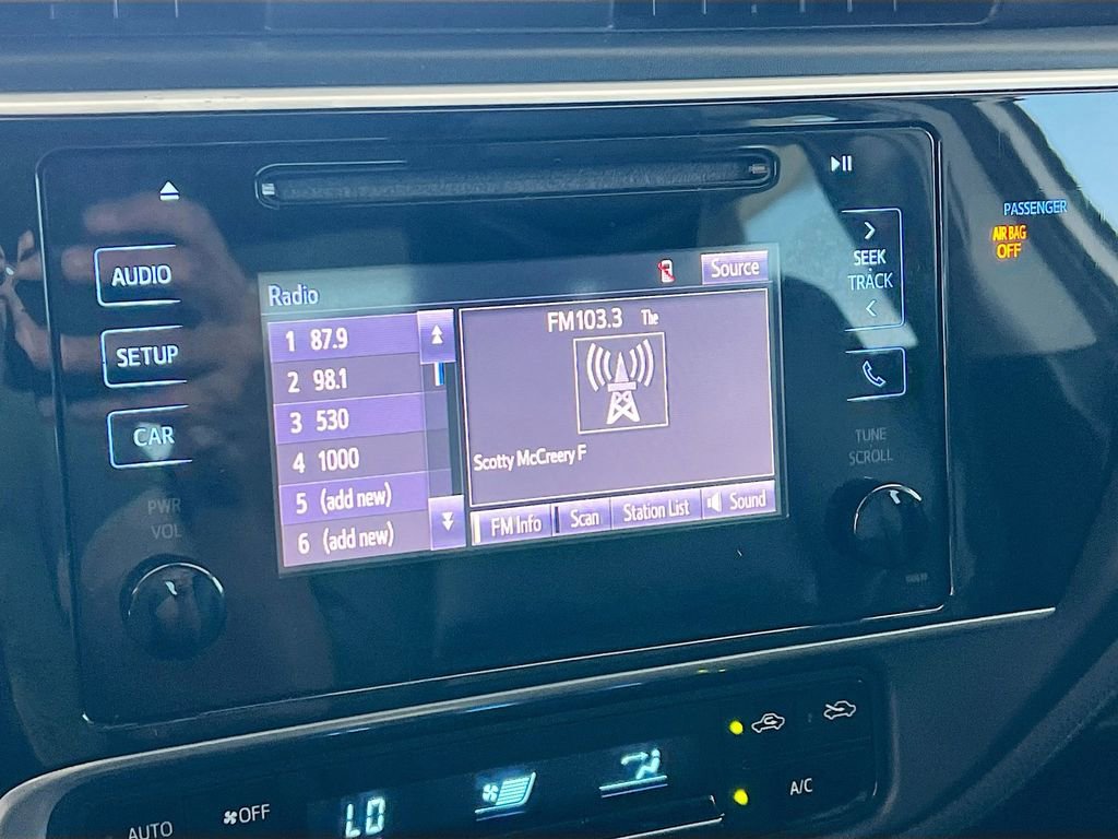 Used 2019 Toyota Corolla SE FWD image 14