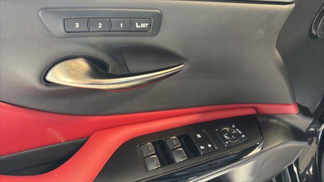 Certified 2023 Lexus ES 350 F Sport w/ Accessory Package (Z2) FWD image 11