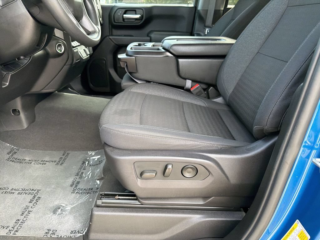 Used 2024 Chevrolet Silverado 1500 Custom w/ LPO, Dark Essentials Package RWD image 15