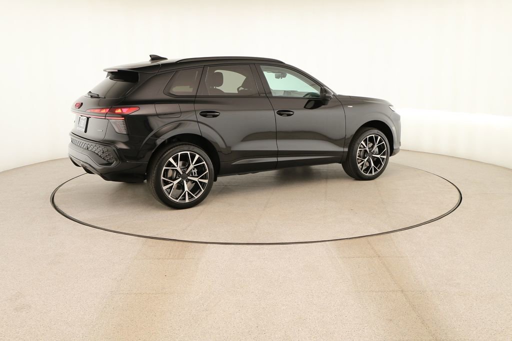 New 2026 Audi Q3 quattro 2.0T AWD/4WD image 7