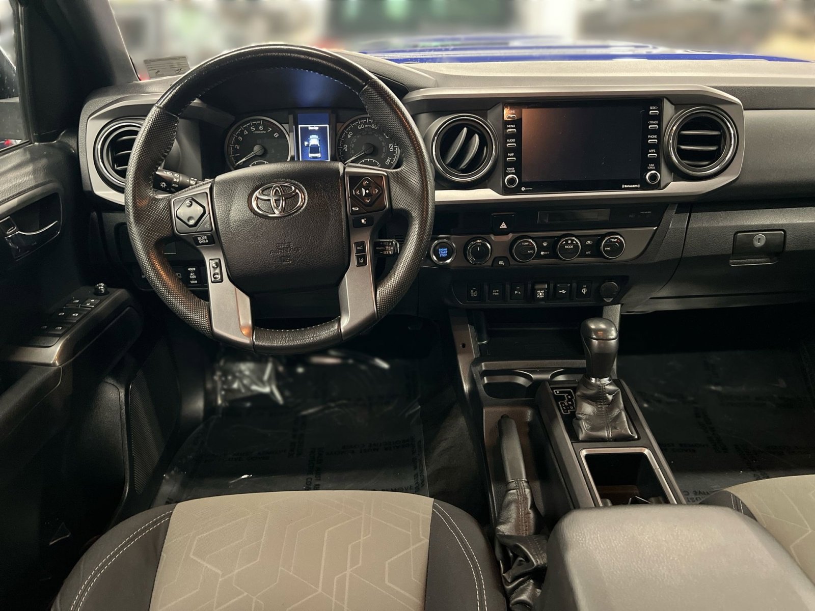 Used 2022 Toyota Tacoma TRD Sport w/ Technology Package AWD/4WD image 18