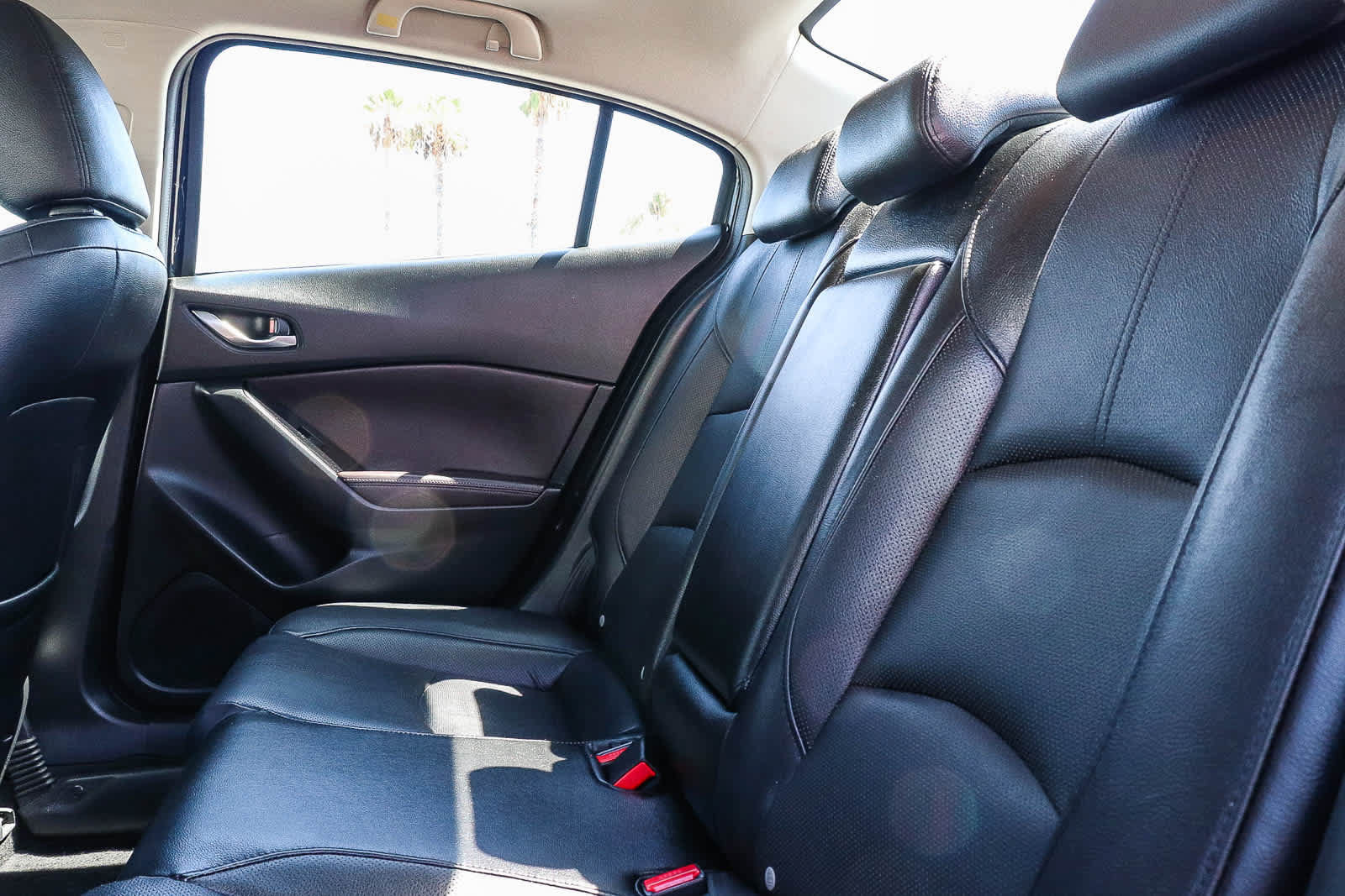 Used 2017 MAZDA MAZDA3 Grand Touring w/ Premium Equipment Package FWD image 26