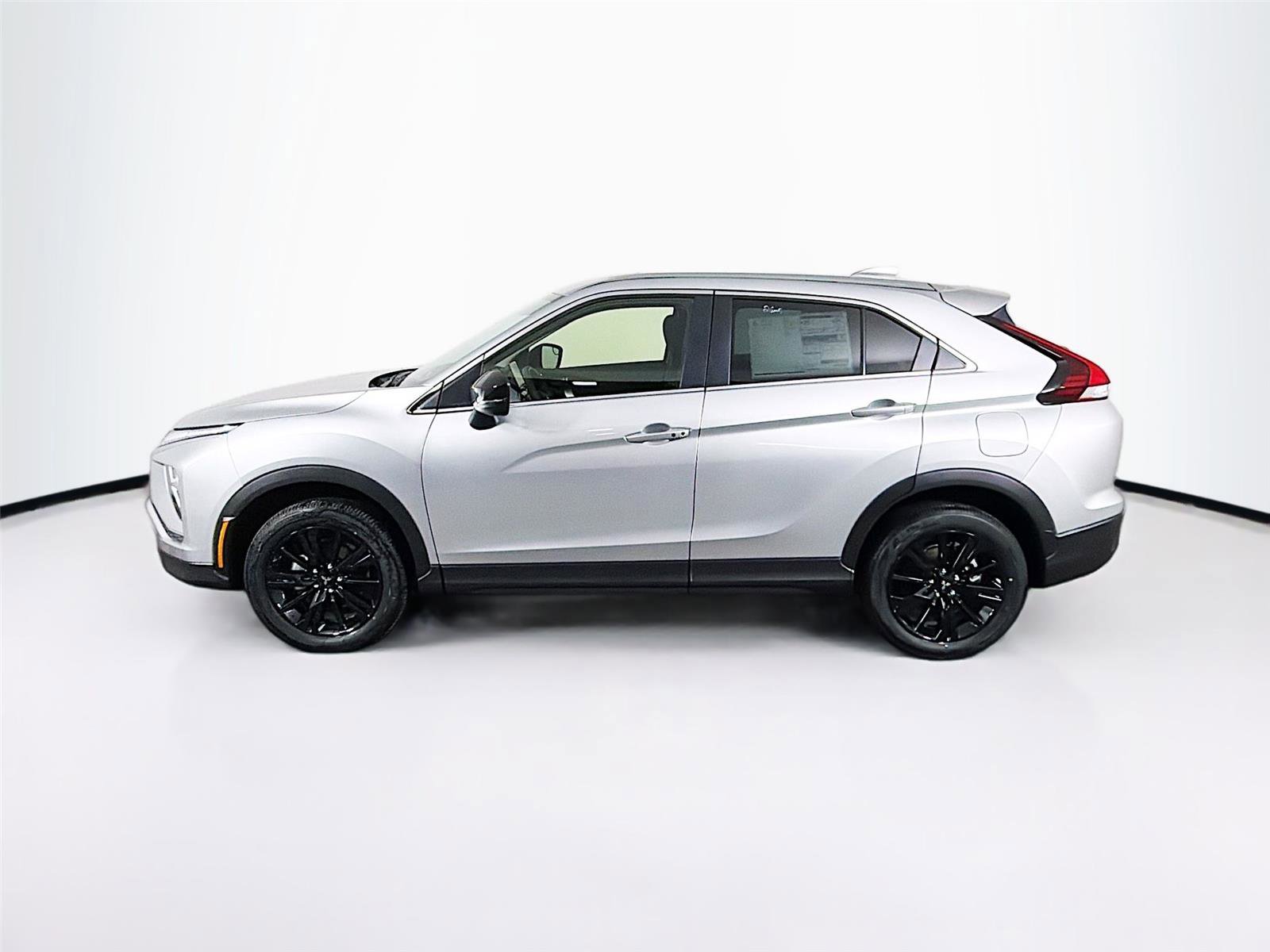 New 2026 Mitsubishi Eclipse Cross LE image 4