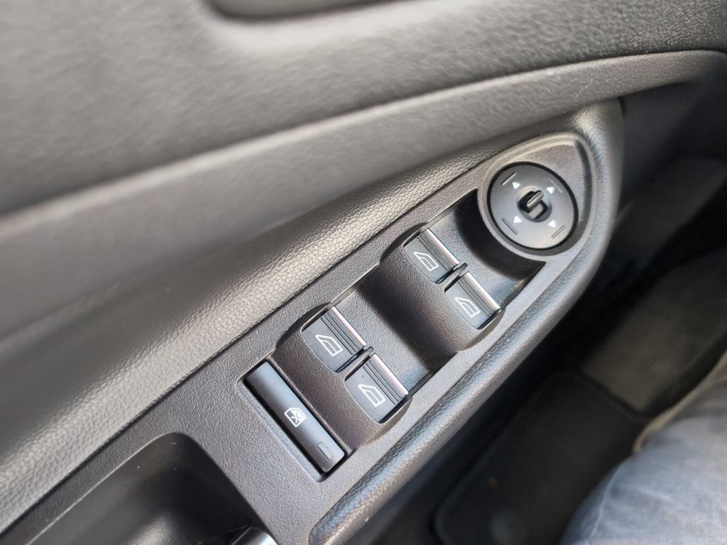 Used 2019 Ford Escape SE AWD/4WD image 18