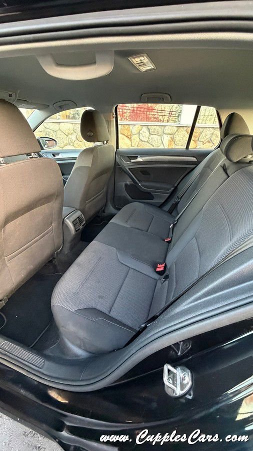 Used 2019 Volkswagen e-Golf SE w/ Driver Assistance Package FWD image 29